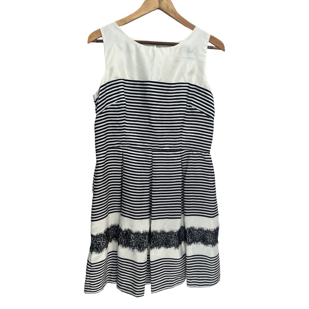 Danny and Nicole Dress White & Black Stripe Sleeveless Sheath Size 14P Petite